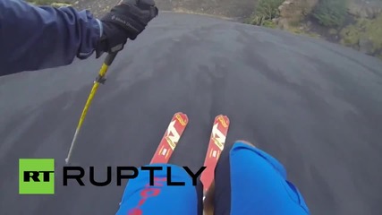 Спускане със ски по вулканична пепел