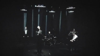 Hurts - Illuminated