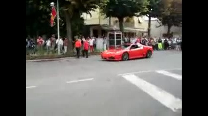 Ferrari 430 Scuderia burnout + rev 
