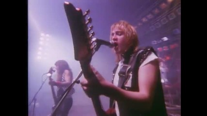 Iron Maiden - Run To The Hills (official Video) 