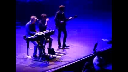A - ha - Hunting high and low/live2009