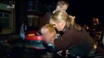 Road Wars - Chav girl goes mad after being arrested in Slough (part 2 2)