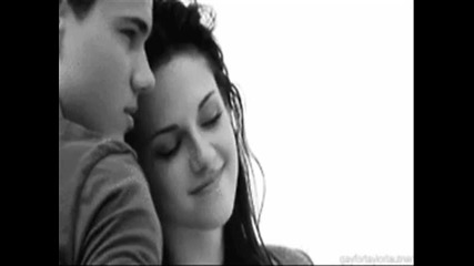 Jacob and Bella [love the way to lie]