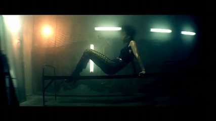 Rihanna - Disturbia 