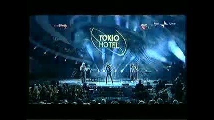 Tokio Hotel Rai uno Festival di San Remo 19022010 Traduction Francais
