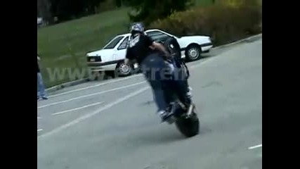Amazing Moto Stunts