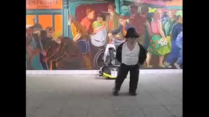 mini Michael Jackson (crazy)