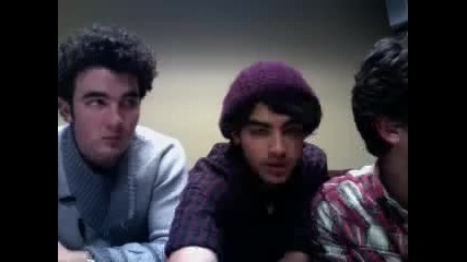 Jonas Brothers' Live Chat (1_18_09) - Part 2