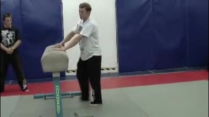 Прескок с преобръщане. Научете се на паркур и фрийрън. Parkour and freerun.