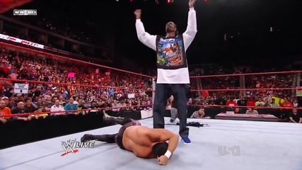 Wwe Raw:snoop Dogg , Horswoggle and Divas Dance !