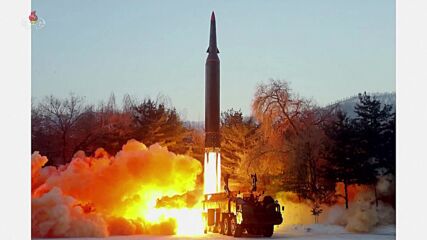 Северна Корея изстреля две крилати ракети