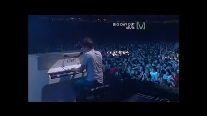 Muse - United States of Eurasia & Starlight (live @ Big Day Out 2010) 