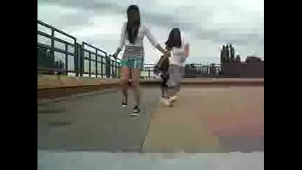 Laydees Do That Cwalk.avi