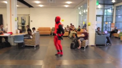Deadpool vs Gangnam Style