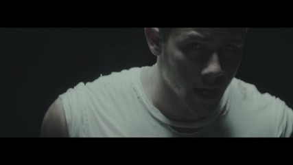 Nick Jonas - Chains ( Официално Видео )