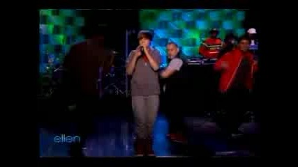 Justin Bieber - Interview + Baby - on Ellen - May /17 /2010 - Full !! лудо момиче - смях :d 