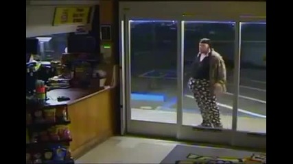 Най-дебилният крадец Смях!