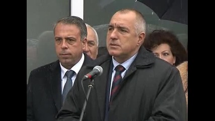 Заводът за светодиоди в Годеч ще прави 17 пъти по-икономични от обиконвените електически крушки