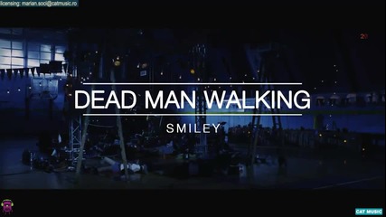 Smiley-dead Mad Walking