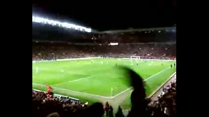 Настроението По Трибуните На Old Trafford