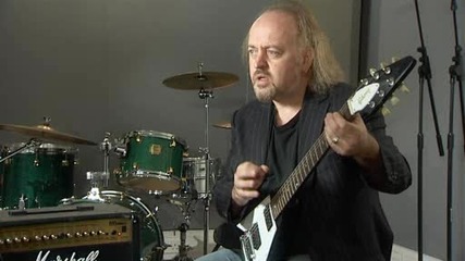 bill bailey - guitars 