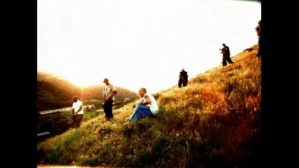 D12 - Purple Hills