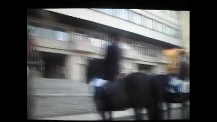 Подаряване на Купа на Кмета на гр шумен от представители на клуб по конен спорт - Кабиюк гршумен по п