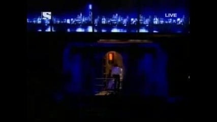 Jennifer Lopez y Marc Anthony Escapemonos (grammy 2005) 
