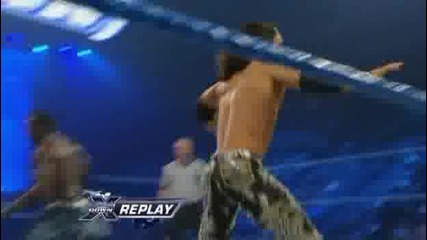 Джон Морисън се контузва | Smackdown 12/02/10 |
