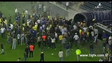 Fenerbahce Football Terrorists Attack The Field After Losing Championship against Galatasaray