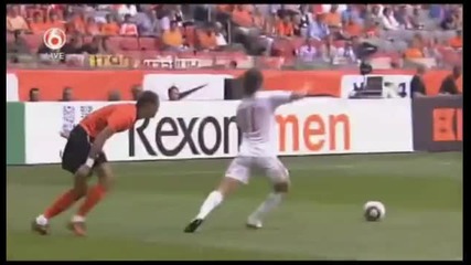 05.06.10 Холандия 6 - 1 Унгария:гол на Робин Ван Перси