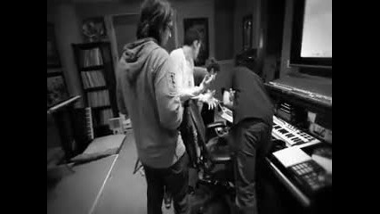 Linkin Park - Not Alone 