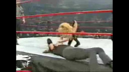 No Way Out 2001 - Trish Stratus vs Stephanie Mcmahon