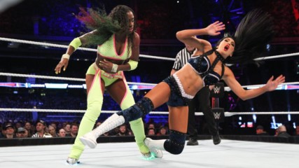 Naomi & Asuka upstage The IIconics' Australian homecoming: WWE Super Show-Down 2018 (WWE Network Exclusive)