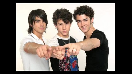 Бг Превод!!! Jonas Brothers - Invisible ( From Jonas L. A)