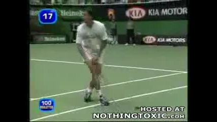 Потресаващо! Тенисист убива птичка с топката