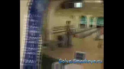 Goli I Smeshni - Секси игра Vbox7