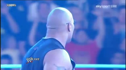 The Rock returns to Wwe Raw - 2 - 14 - 2011 (entrance)