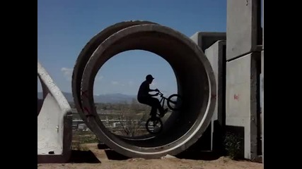 Много яко трикче с колело