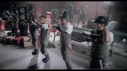 Justin Bieber - Santa Claus Is Coming To Town ( official video )