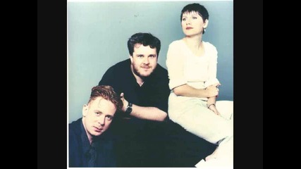 Cocteau Twins - Serpent Skirt Live at Black Sessions Paris France 12 - 22 - 1995 