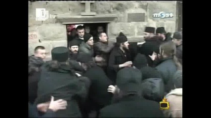 Монаси се бият яко! | Господари на ефира 18/02/10 | 