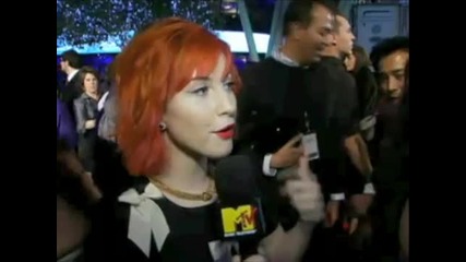 Hayley Williams Pca interview for Mtv