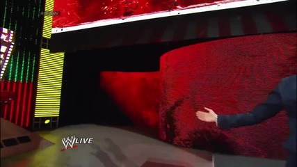 Lana and Alexander Rusev send a message to the Wwe Superstars_ Raw