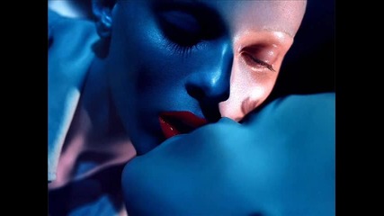 Kaskade feat. Mindy Gledhill - Call Out 2010 [hq]
