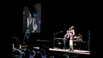 Selena Gomez Tell Me Something I Dont Know Live 