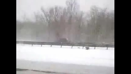 Cars Crashing on Snow Ice 2 