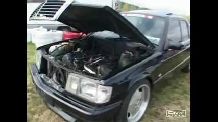 Mercedes Benz 190 Drifting