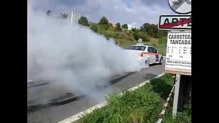 Красив burnout с Бмв е36