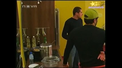 Big Brother 4-Жоро И Денис ГотвятТопла Мъжка Дружба!